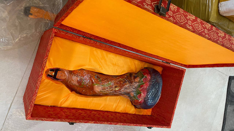 Gửi tượng phật đi Mỹ